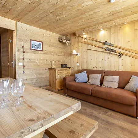 Apartament & Aux Pieds - *